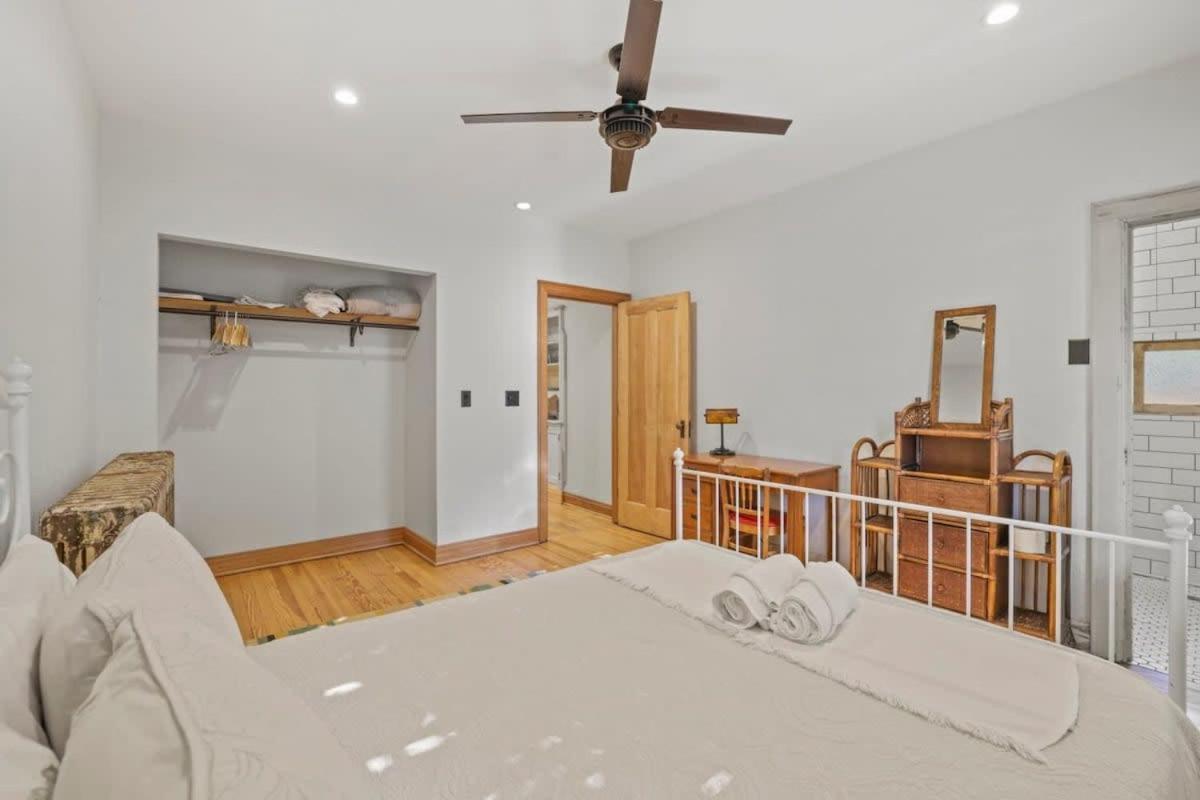 The Urban Oasis - 2 Bedroom - Great Location Apartment Columbus