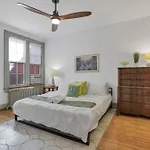 The Urban Oasis - 2 Bedroom - Great Location