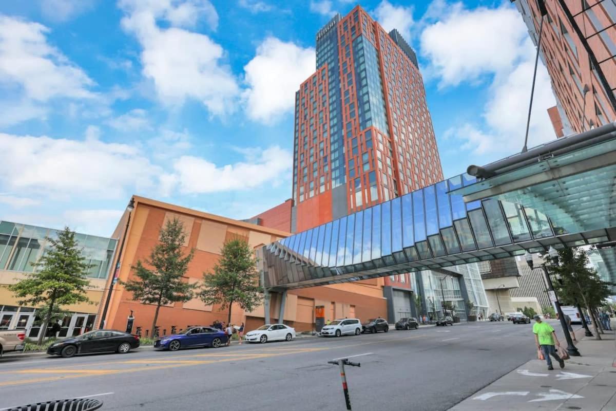 The Urban Oasis - 2 Bedroom - Great Location Apartment *