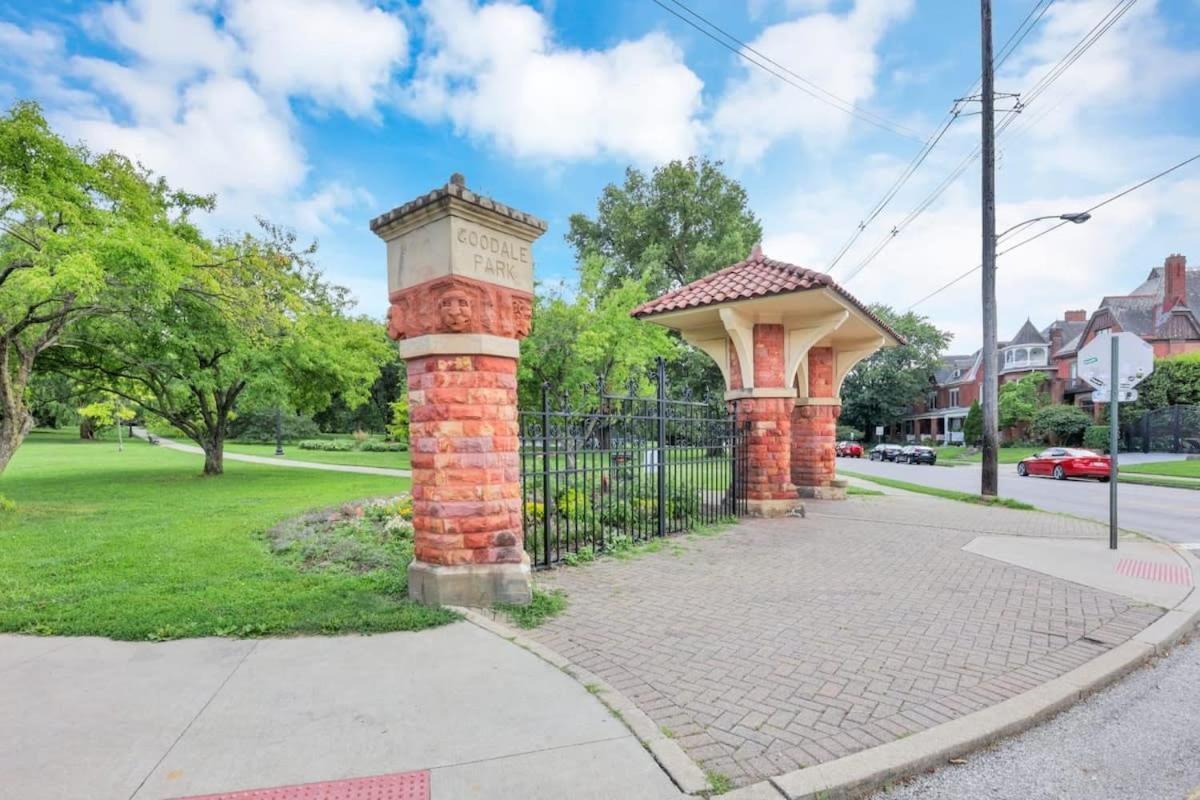 The Urban Oasis - 2 Bedroom - Great Location *