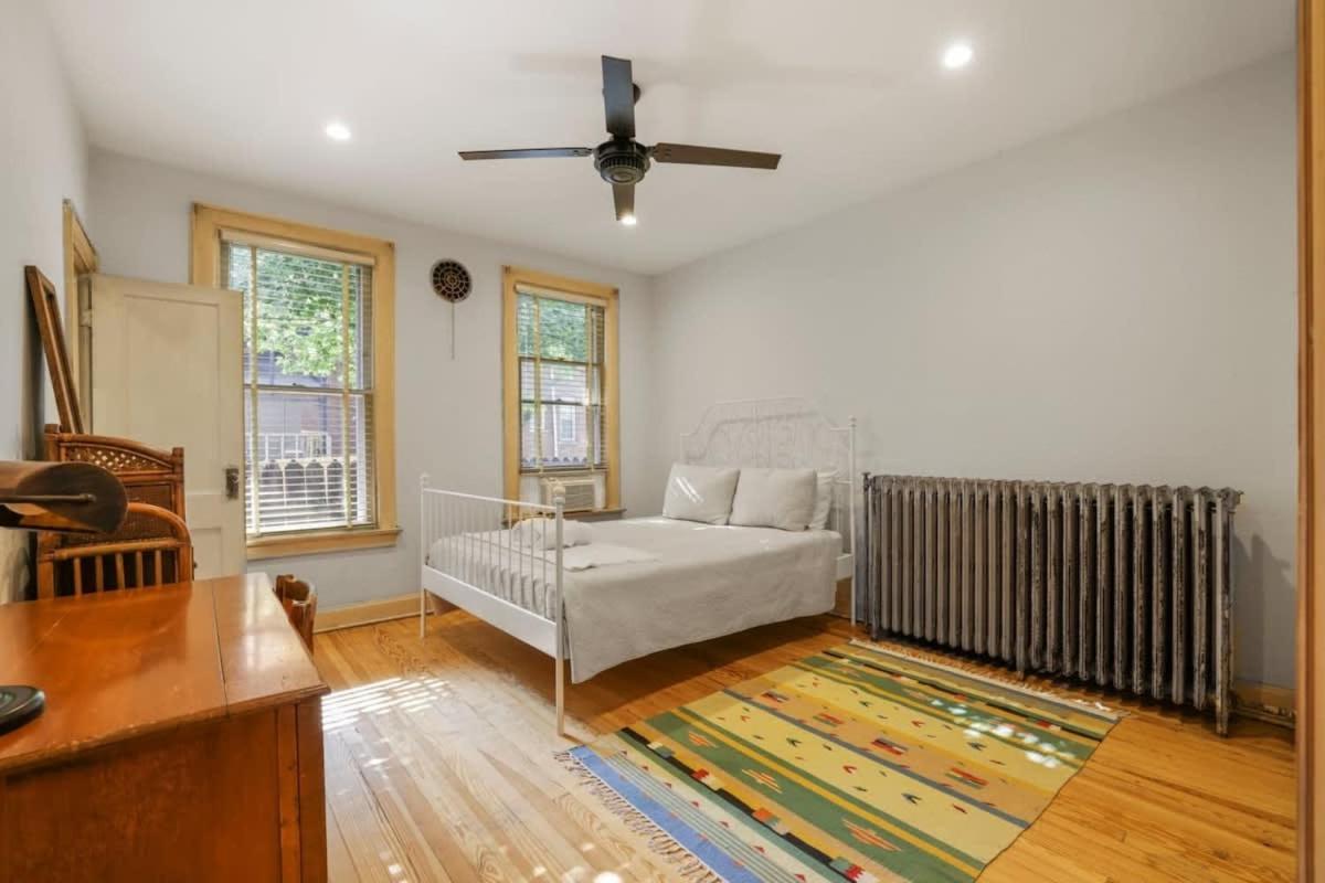 The Urban Oasis - 2 Bedroom - Great Location