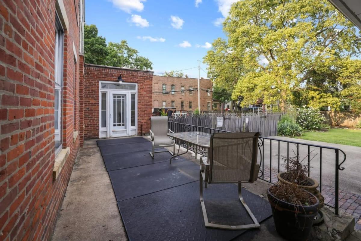 Apartment The Urban Oasis - 2 Bedroom - Great Location